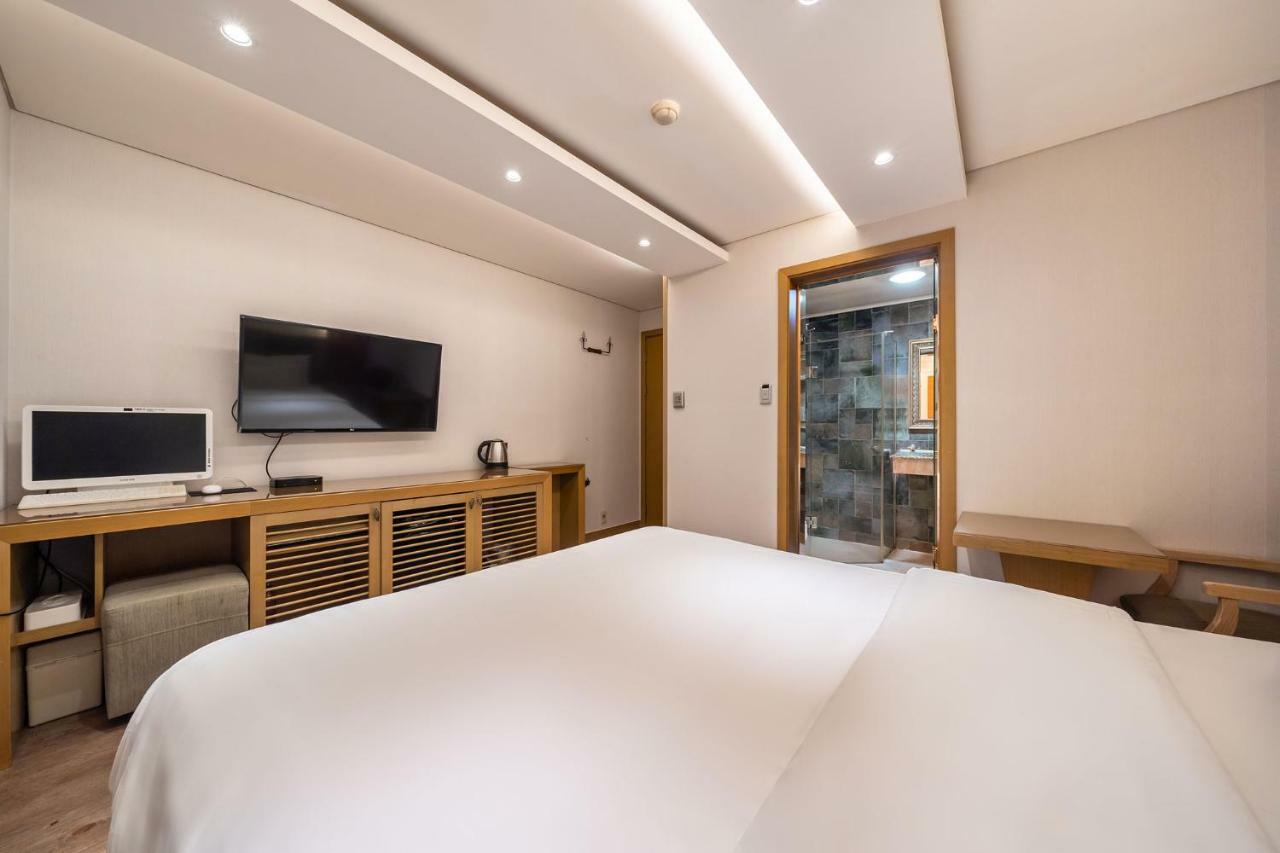 Demian Hotel Seoul Exteriör bild