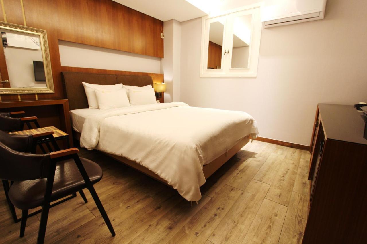 Demian Hotel Seoul Exteriör bild