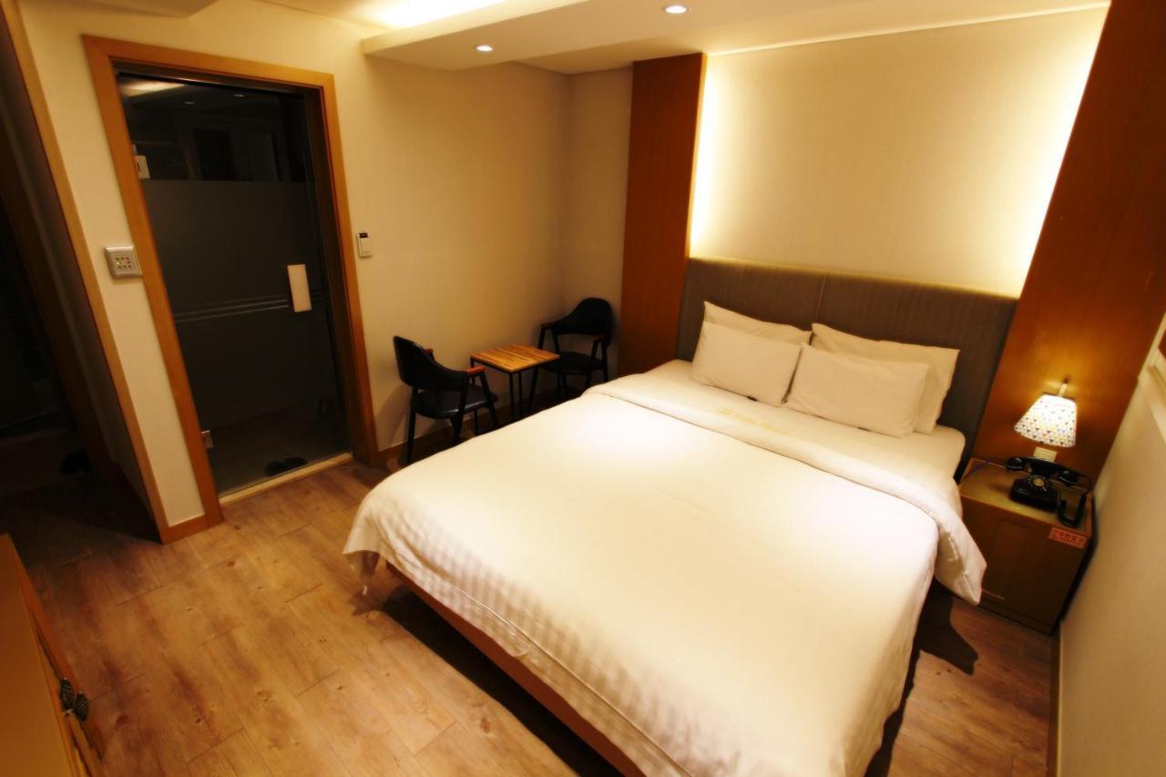 Demian Hotel Seoul Exteriör bild